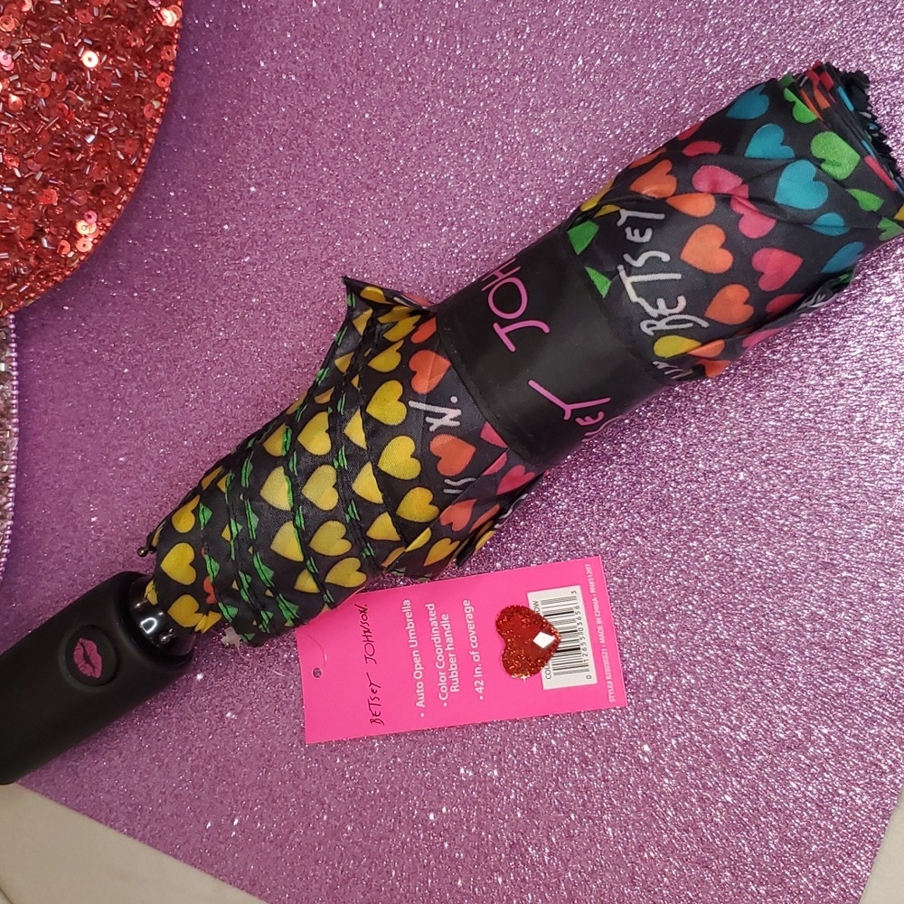 Betsey Johnson 💖NWT💖 Heart Rainbow Umbrella!  💖💖💖 - Picture 8 of 9
